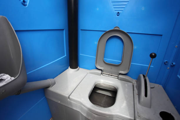 Porta potty delivery and setup in Shorewood, MN